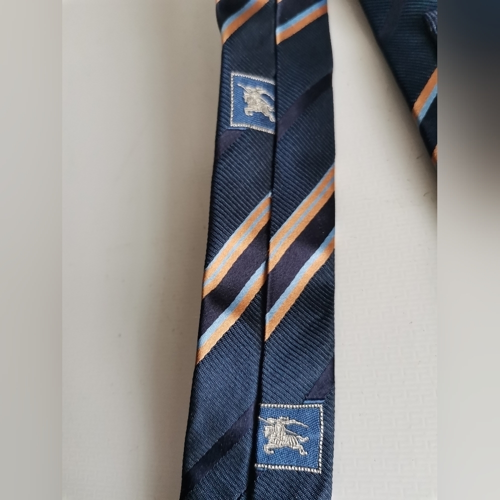 BURBERRY LONDON STRIPED SILK TIE - Picture 4 of 5